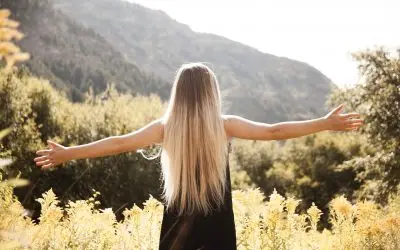 6 Helpful Strategies to Fight Symptoms of PMS & Balance to your Hormones.